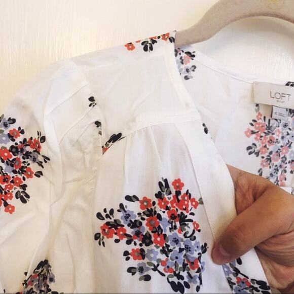 LOFT White Floral Knot Front Shirt - Picture 4 of 9
